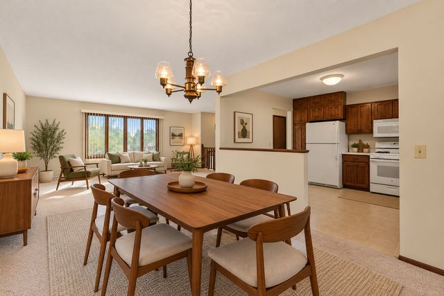 361 Eldridge Avenue E, Maplewood, MN 55117