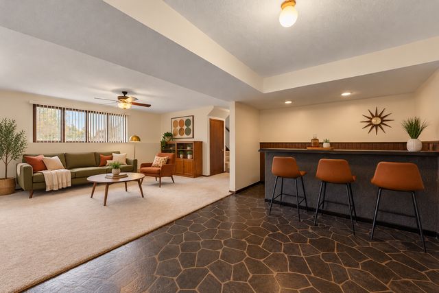 361 Eldridge Avenue E, Maplewood, MN 55117