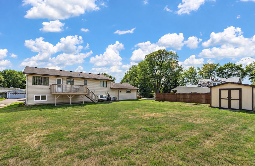 361 Eldridge Avenue E, Maplewood, MN 55117 — photo 2