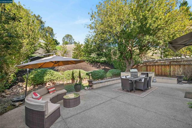490 Eagle Valley Way, Danville, CA 94506