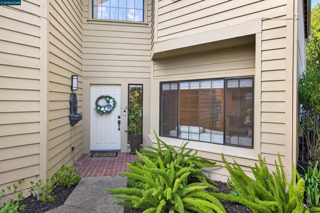 490 Eagle Valley Way, Danville, CA 94506