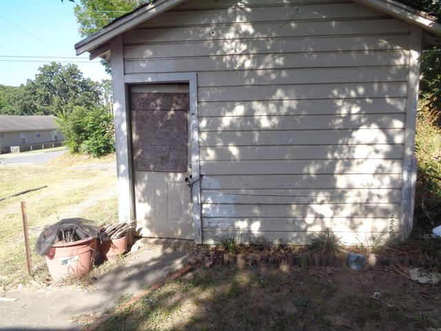 2122 S Maple Street, Little Rock, AR 72204