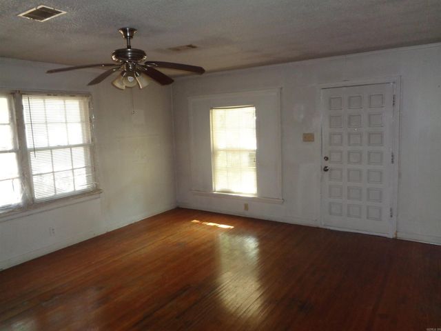 2122 S Maple Street, Little Rock, AR 72204