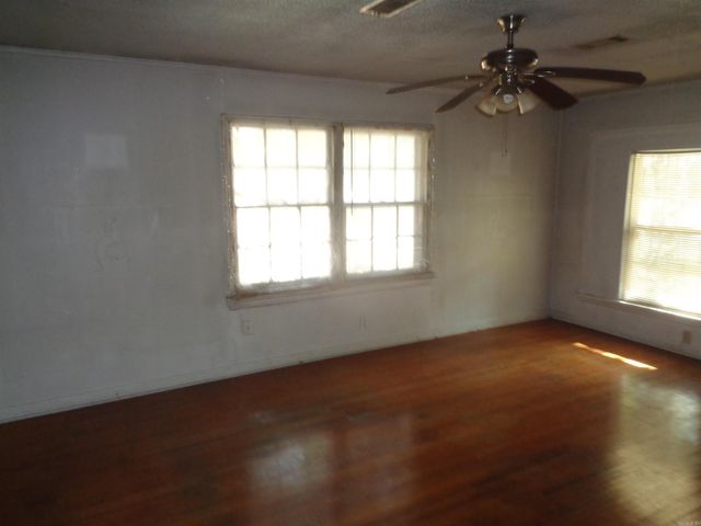 2122 S Maple Street, Little Rock, AR 72204