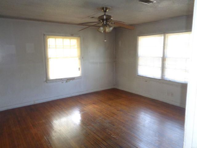 2122 S Maple Street, Little Rock, AR 72204