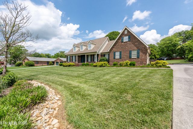 2110 Chesterfield Drive, Maryville, TN 37803