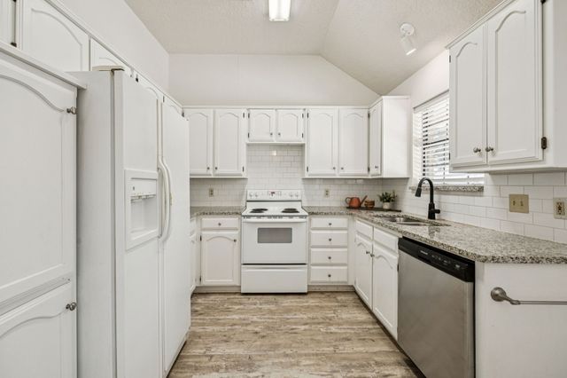 2900 Christopher Drive, Denton, TX 76209