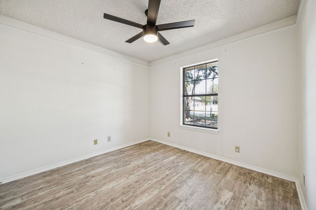 2900 Christopher Drive, Denton, TX 76209