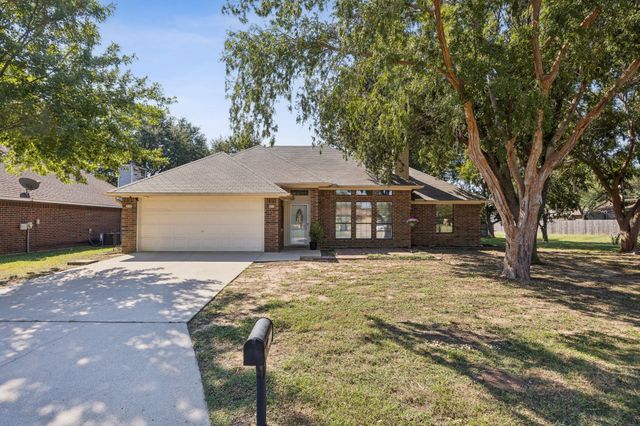 2900 Christopher Drive, Denton, TX 76209