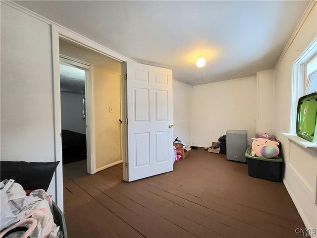 11 Barber Street, Auburn, NY 13021