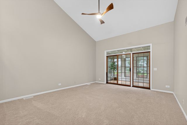 681 Hampshire Drive, Hampshire, IL 60140