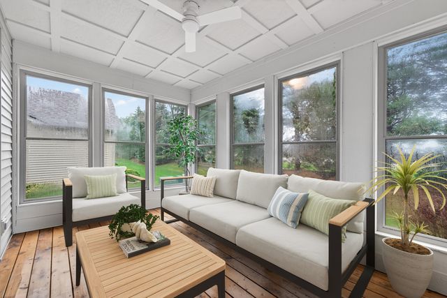 681 Hampshire Drive, Hampshire, IL 60140