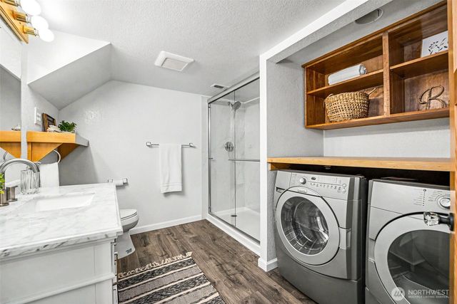 1427 Northlake Way NW, Bremerton, WA 98312