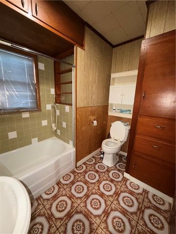 302 College Avenue, Berryville, AR 72616