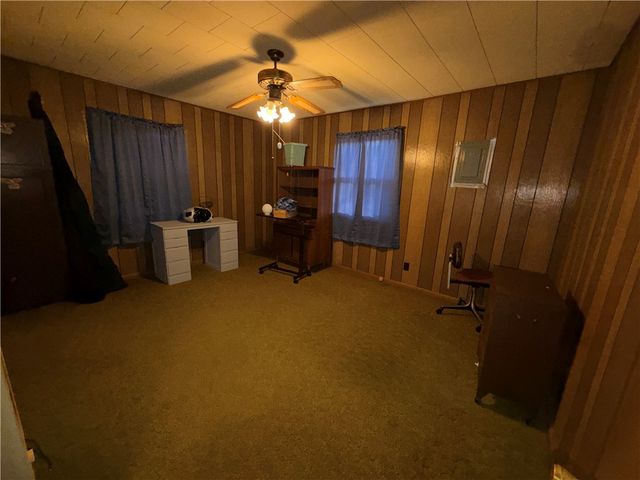 302 College Avenue, Berryville, AR 72616