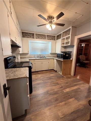 302 College Avenue, Berryville, AR 72616