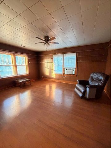 302 College Avenue, Berryville, AR 72616