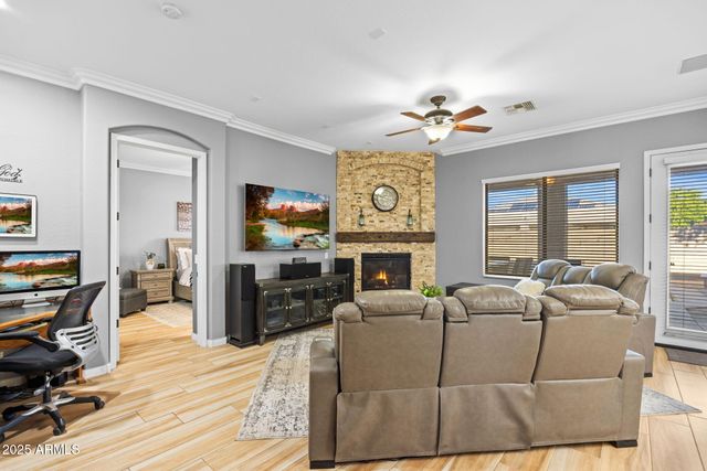 4418 W PHALEN Drive, New River, AZ 85087