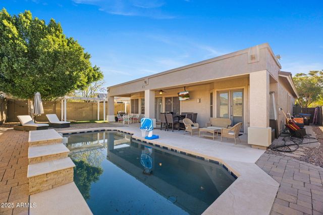 4418 W PHALEN Drive, New River, AZ 85087