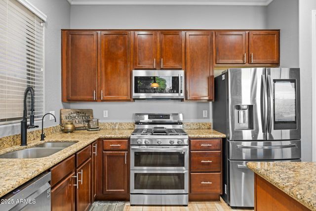 4418 W PHALEN Drive, New River, AZ 85087