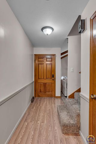 5719 SW 27th ST, Topeka, KS 66614