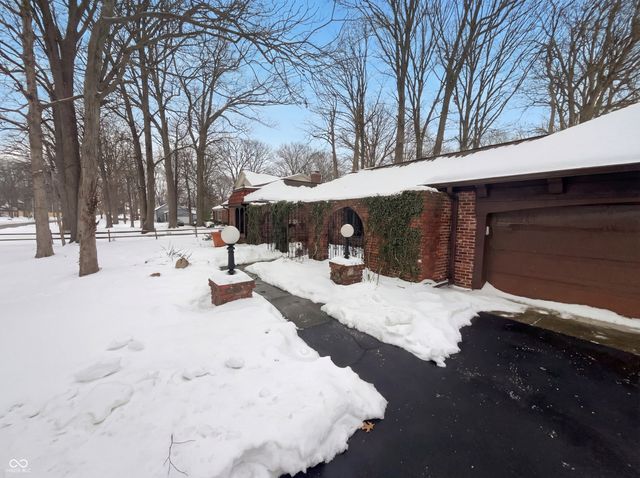 6811 Kingman Drive, Indianapolis, IN 46256