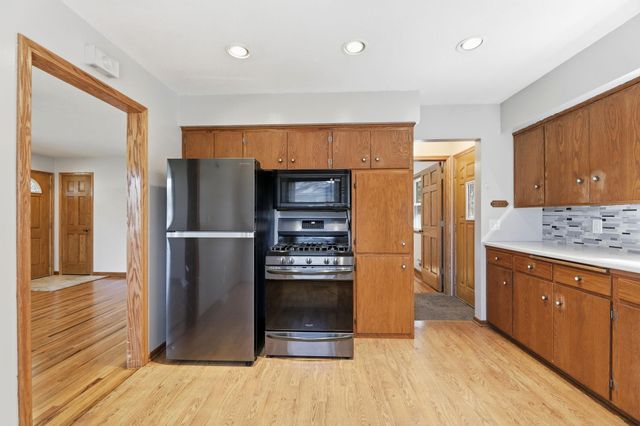 5900 Ensign Avenue N, New Hope, MN 55428