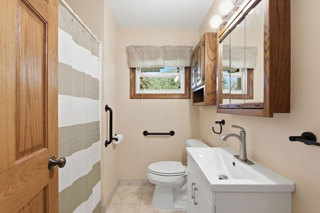 5900 Ensign Avenue N, New Hope, MN 55428