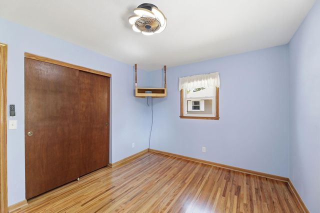 5900 Ensign Avenue N, New Hope, MN 55428