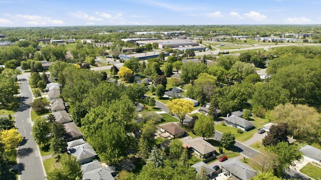 5900 Ensign Avenue N, New Hope, MN 55428