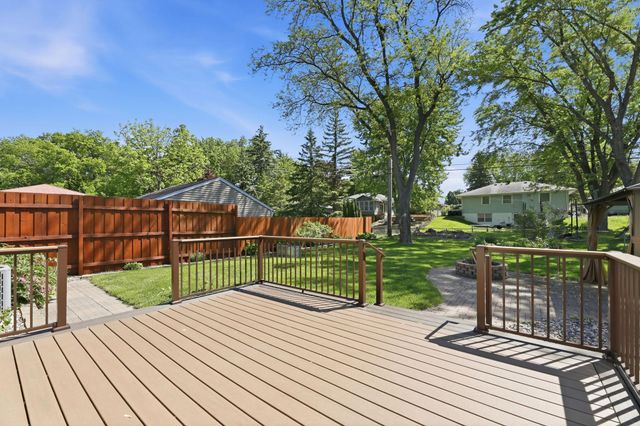 5900 Ensign Avenue N, New Hope, MN 55428