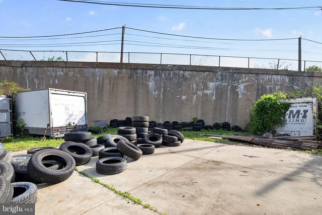 1120 MT EPHRAIM AVE, Camden, NJ 08103