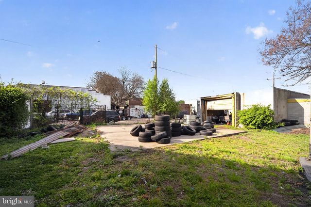 1120 MT EPHRAIM AVE, Camden, NJ 08103