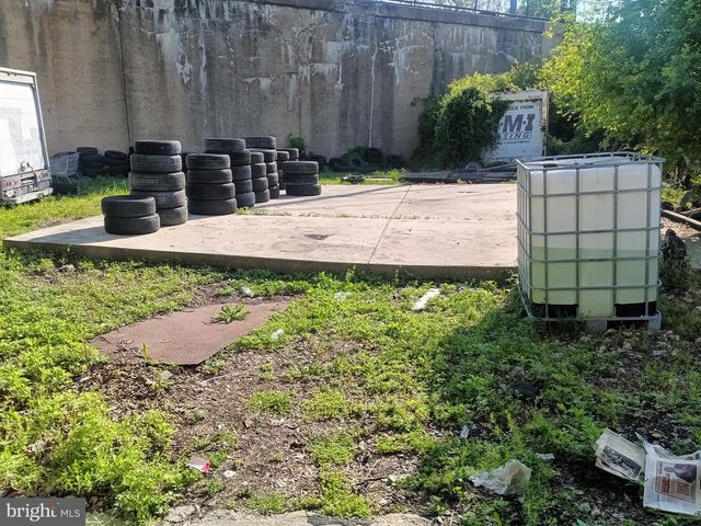 1120 MT EPHRAIM AVE, Camden, NJ 08103