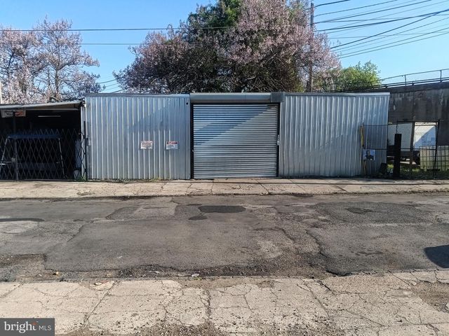 1120 MT EPHRAIM AVE, Camden, NJ 08103