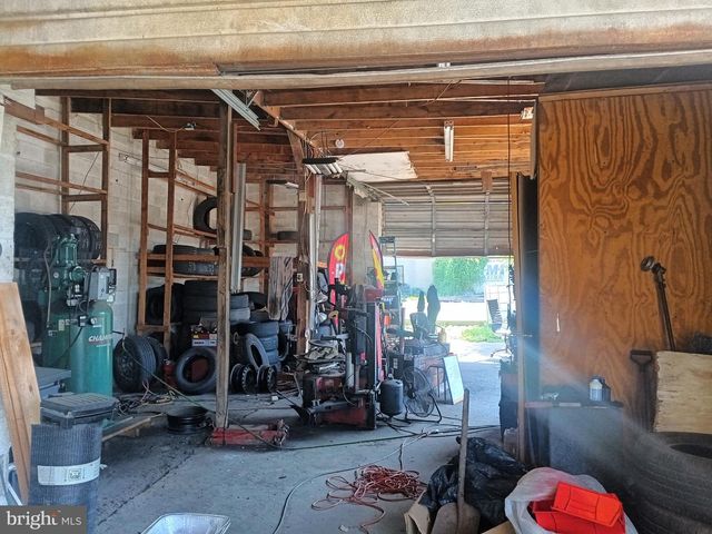 1120 MT EPHRAIM AVE, Camden, NJ 08103