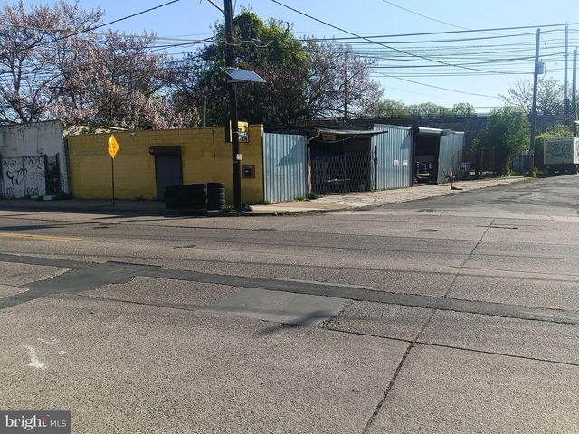 1120 MT EPHRAIM AVE, Camden, NJ 08103