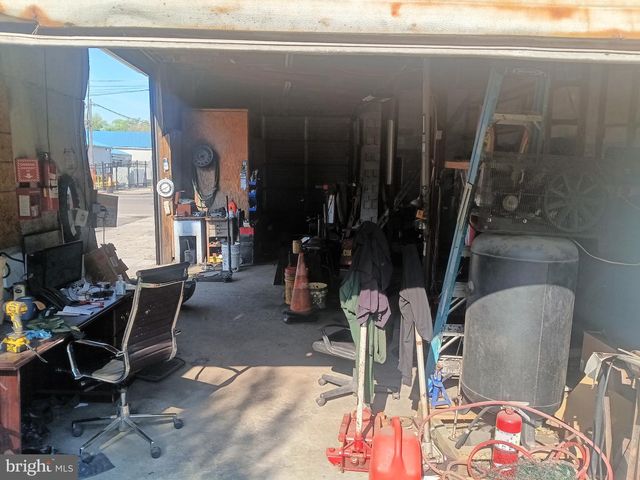 1120 MT EPHRAIM AVE, Camden, NJ 08103