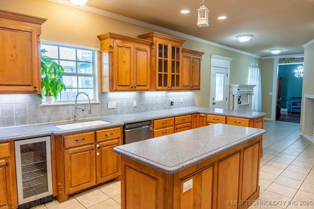 210 S Water Street, Sapulpa, OK 74066