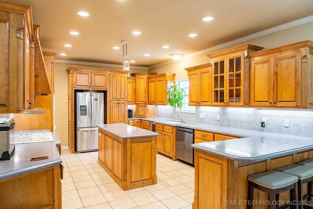 210 S Water Street, Sapulpa, OK 74066
