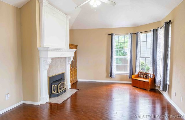 210 S Water Street, Sapulpa, OK 74066