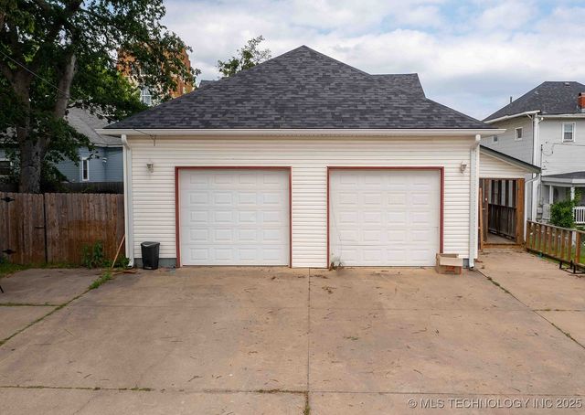 210 S Water Street, Sapulpa, OK 74066