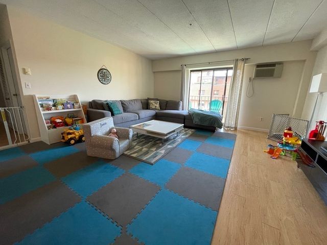 135 Pleasant St 601, Brookline, MA 02446