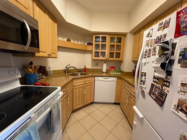 135 Pleasant St 601, Brookline, MA 02446