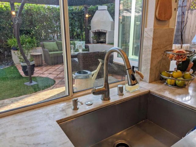 4381 Corte De La Fonda, San Diego, CA 92130