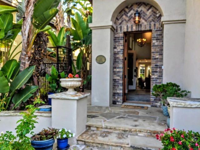 4381 Corte De La Fonda, San Diego, CA 92130