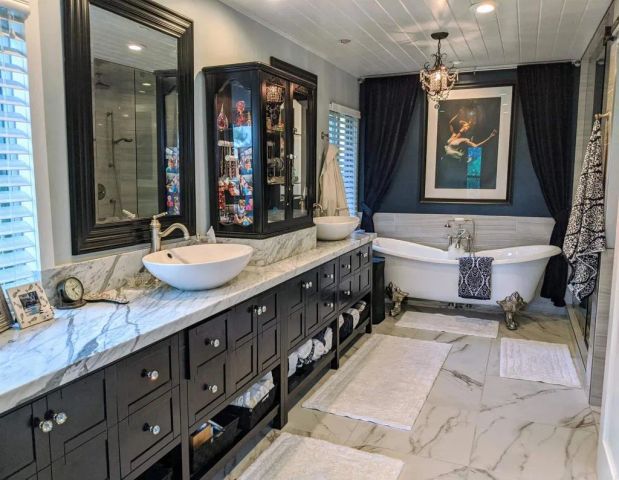 4381 Corte De La Fonda, San Diego, CA 92130