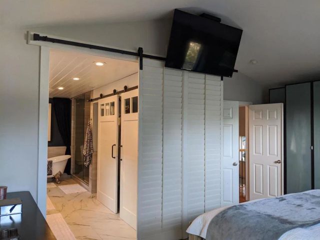 4381 Corte De La Fonda, San Diego, CA 92130