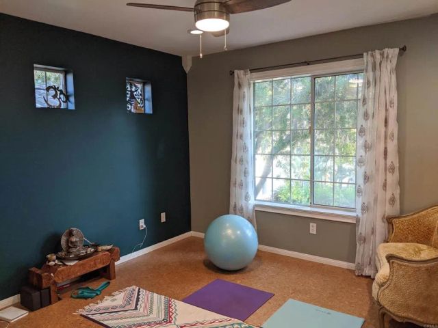 4381 Corte De La Fonda, San Diego, CA 92130