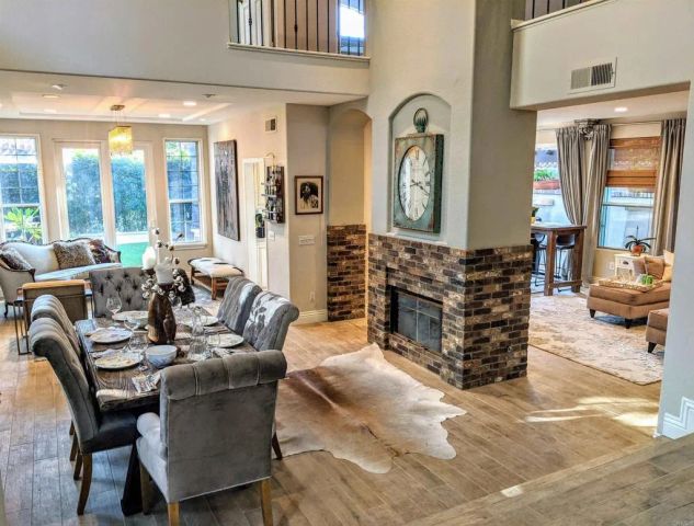 4381 Corte De La Fonda, San Diego, CA 92130